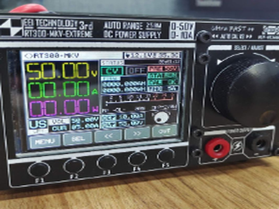 RT300-MKV 250W 数控升降压桌面可调电源模块